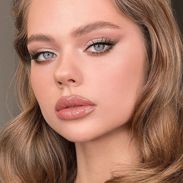 14 Make up looks if you have blue eyes 4